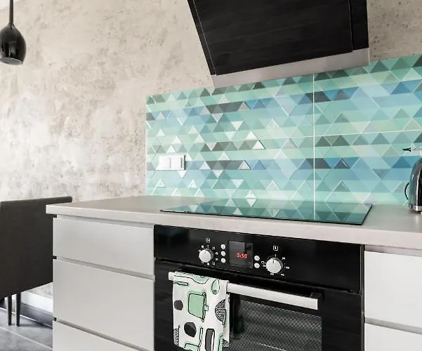 Ochota View Modern By Bookinghost *